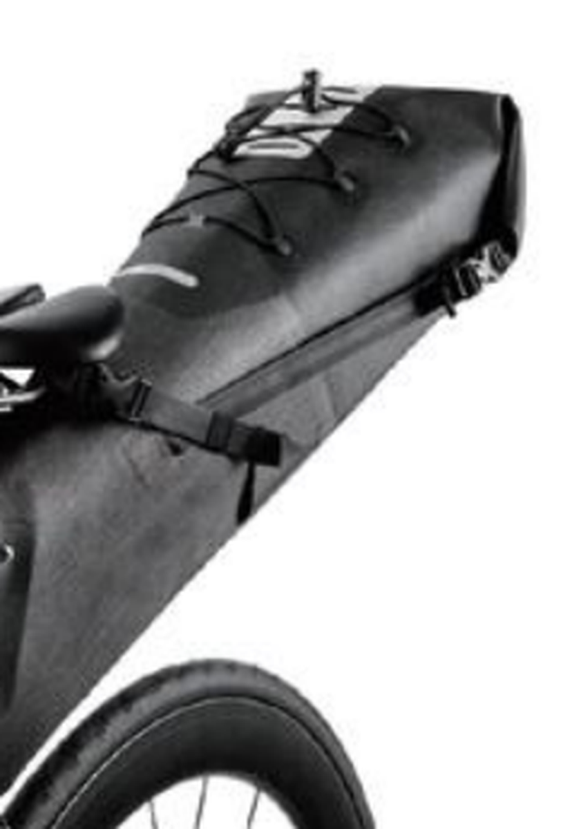 Satteltasche mit Bungee-Verspannung